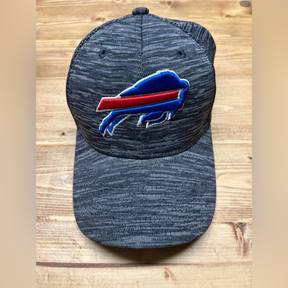 Gray with Blue and Red Buffalo Bills Logo
